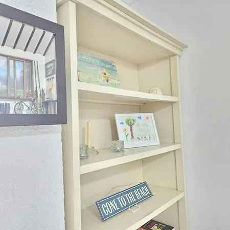 Main Seaview Durres * ゴーレム