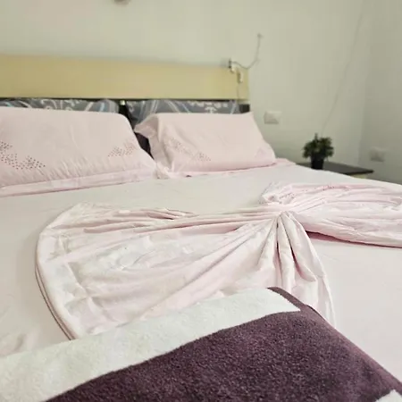 アパート Main Seaview Durres *