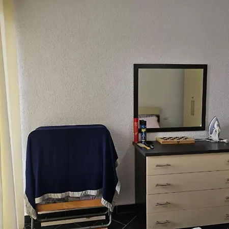 Main Seaview Durres アパート