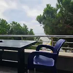 Main Seaview Durres * 格勒姆
