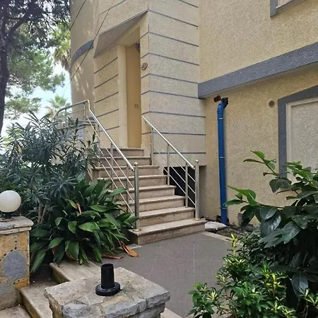 Main Seaview Durres 格勒姆