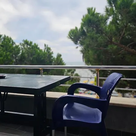 Main Seaview Durres * 格勒姆