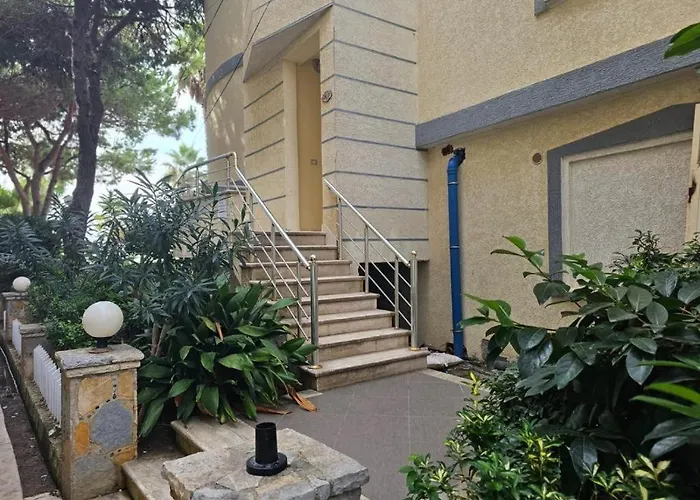 Main Seaview Durres 格勒姆